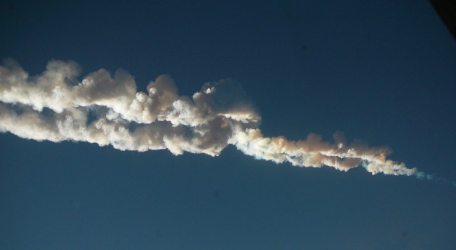 Closeup showing the distinctive double train of the Russian meteor. Credit: Nikita Plekhanov